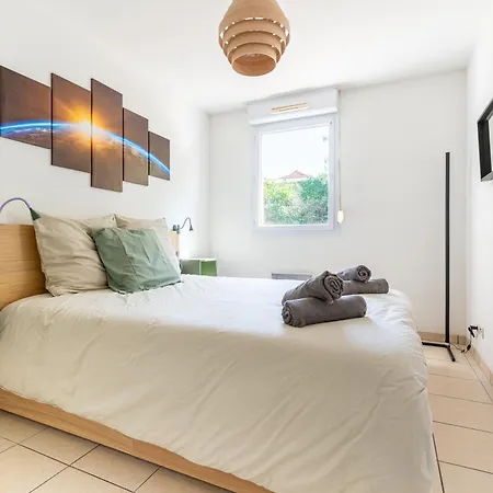 La Fontaine - Confortable, Calme & Spacieux *